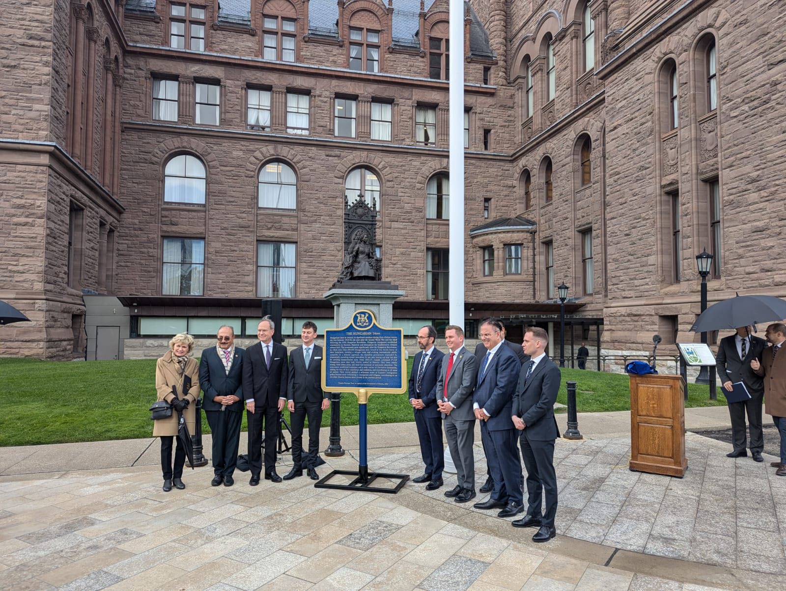 Commemorative plaque by the Ontario Heritage Trust honoring the heroes of the 1956 Hungarian Revolution and Freedom Fight, unveiled at the Ontario Provincial Parliament.