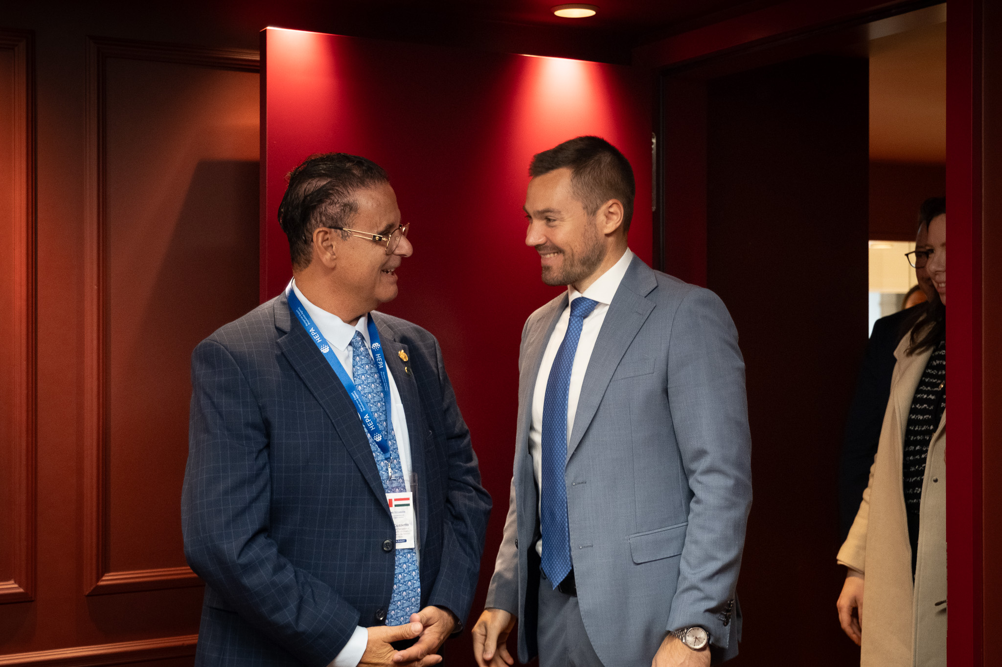 Péter Holicza, Deputy State Secretary at the Ministry of Energy of Hungary, and Rudy Cuzzetto, MPP and Parliamentary Assistant to the Minister of Energy and Mines, discussing Hungary–Canada energy cooperation.
